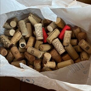 100 Assorted Wine Corks Collection WINE CORKS GUC